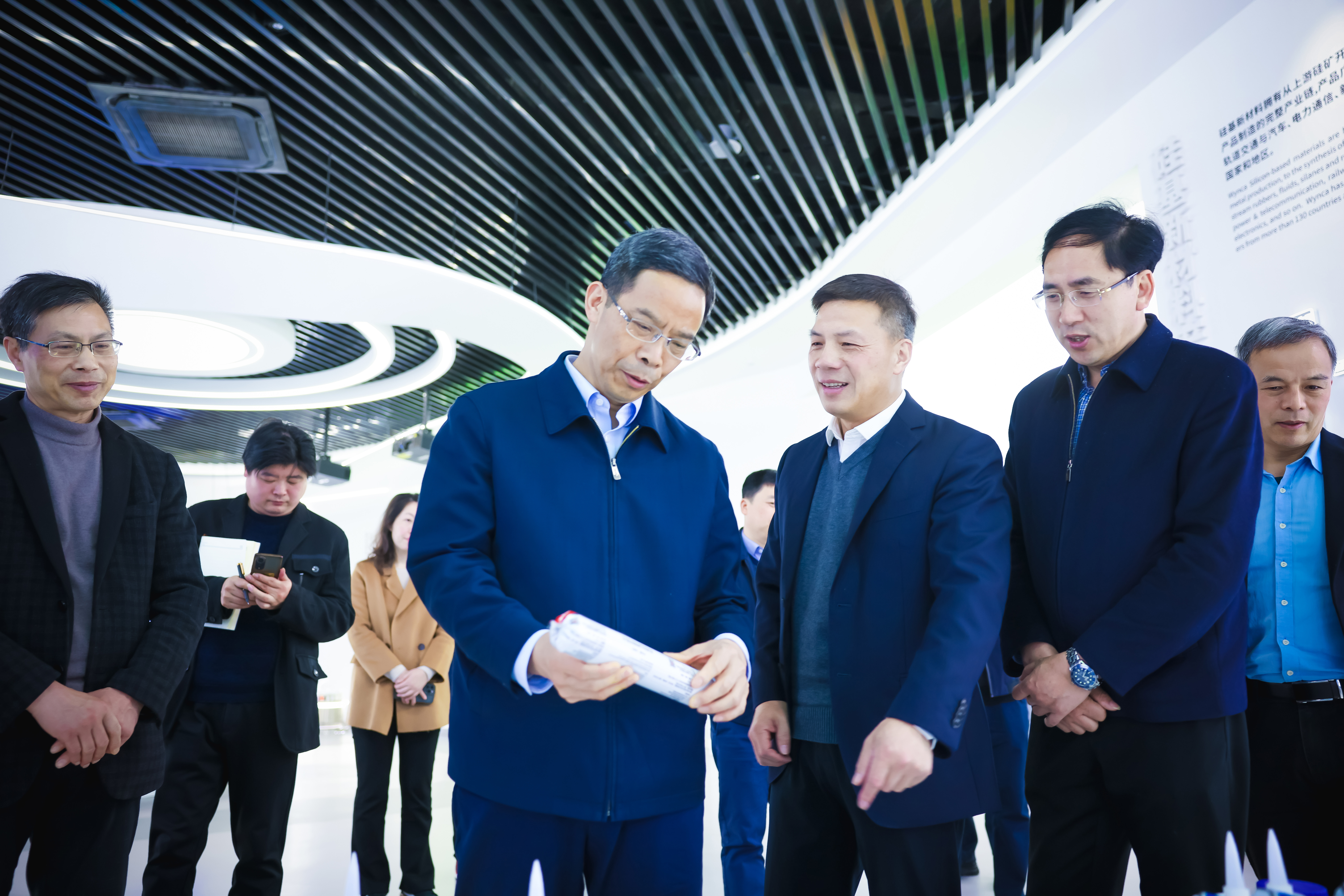 1711071652973962HWvS.jpg 1711071652973962HWvS.jpg